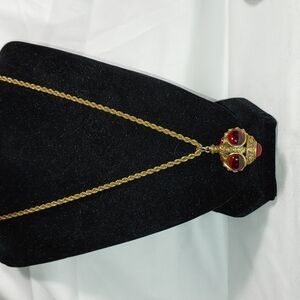 Vintage pendent necklace with long chain